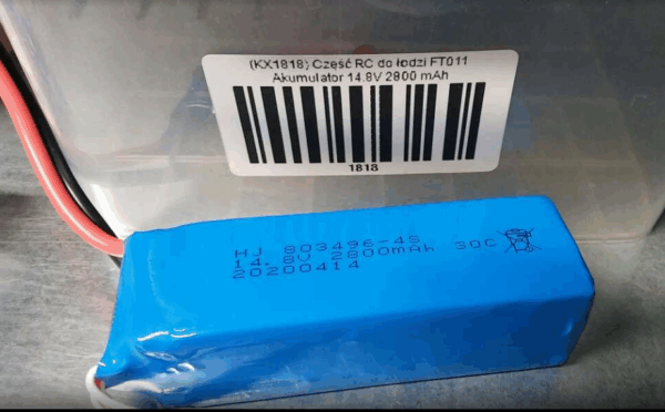 Czesc RC do lodzi FT011 Akumulator 14 8V 2800 mAh Czesc RC do lodzi FT011 Akumulator 14 8V 2800 mAh