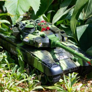 Czolg RC War Tank 9993 2 4 GHz kamuflaz lesny