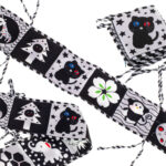 Ksiazeczka edukacyjna ochraniacz sensoryczny na lozeczko biedronka