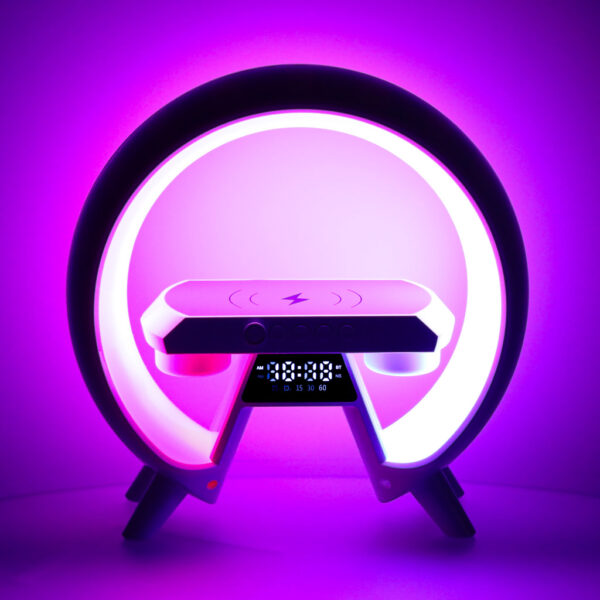 Lampka LED z ladowarka indukcyjna z radiem