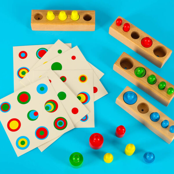 Odwazniki cylindry drewniane gra ukladanka montessori kolorowe