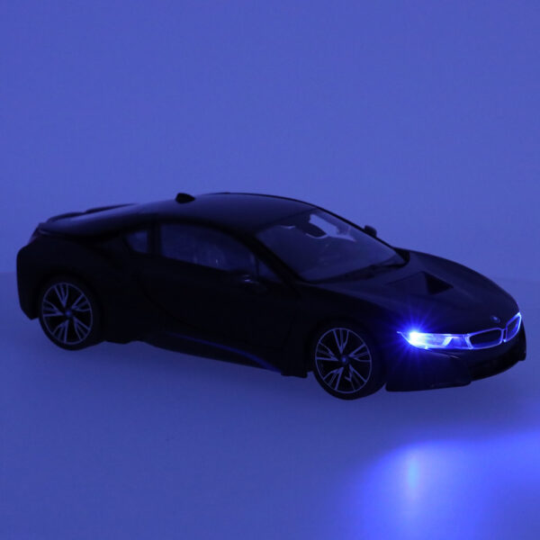 Rastar 71010 BMW i8 1 14-dverové auto na diaľkové ovládanie, čierne