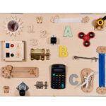 Tablica manipulacyjna drewniana sensoryczna dwustronna naturalna