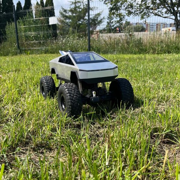 Nuotolinio valdymo automobilis pikapas laipiojimo transporto priemonė 1,82,4GHz