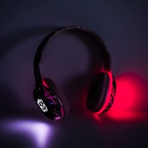 Sluchawki bezprzewodowe nauszne Bluetooth Gaming Sport rozowe 174161.jpg