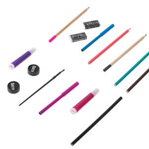 Art set for painting in a suitcase 258 pieces 822282.jpg