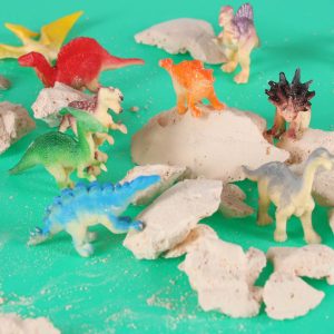 Dinozaury wykopaliska jajko dinozaura 12 figurek zestaw archeologiczny 178742.jpg