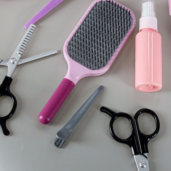 Zestaw fryzjerski dla dzieci suszarka prostownica 16 elementow 178069.jpg