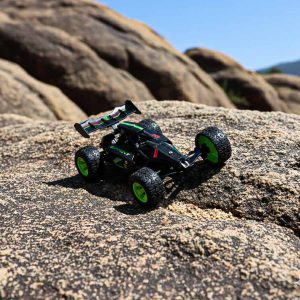 Samochod zdalnie sterowany terenowy 15km h 2 4GHz 179665.jpg